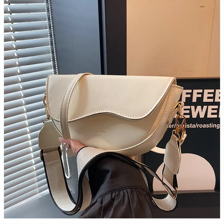 Retro Saddle Crossbody Bag for Women 2024 — feature 14