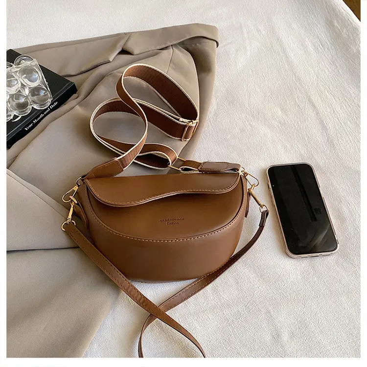 Retro Saddle Crossbody Bag for Women 2024 — feature 19