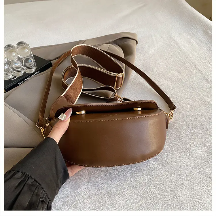 Retro Saddle Crossbody Bag for Women 2024 — feature 20