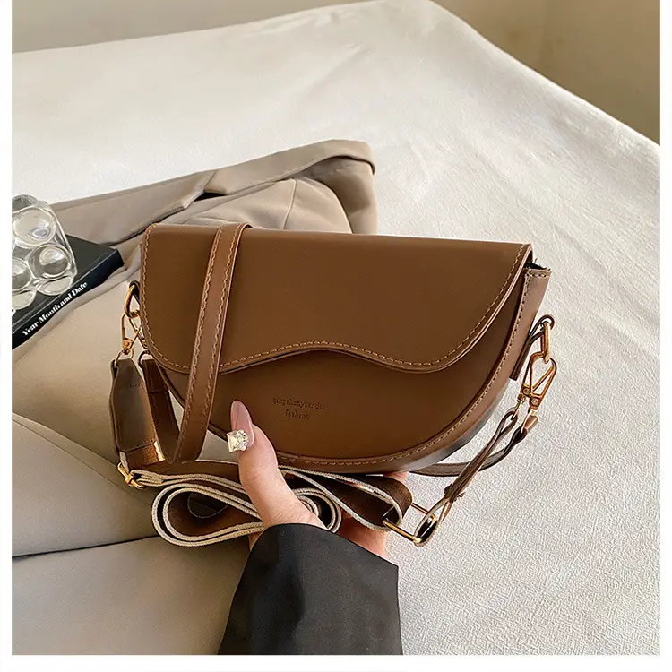 Retro Saddle Crossbody Bag for Women 2024 — feature 23