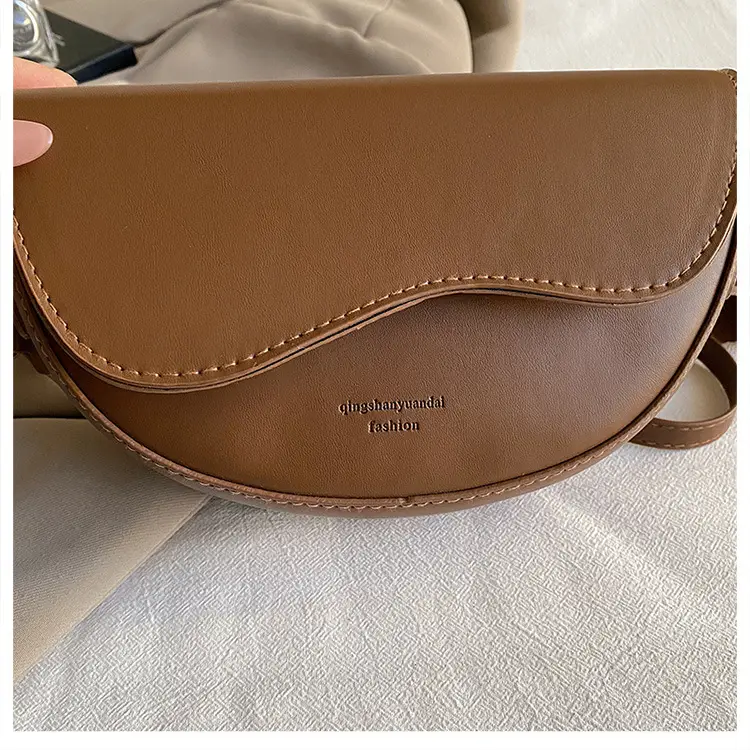 Retro Saddle Crossbody Bag for Women 2024 — feature 26