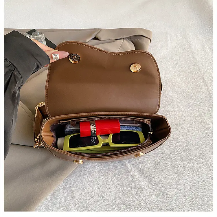 Retro Saddle Crossbody Bag for Women 2024 — feature 29
