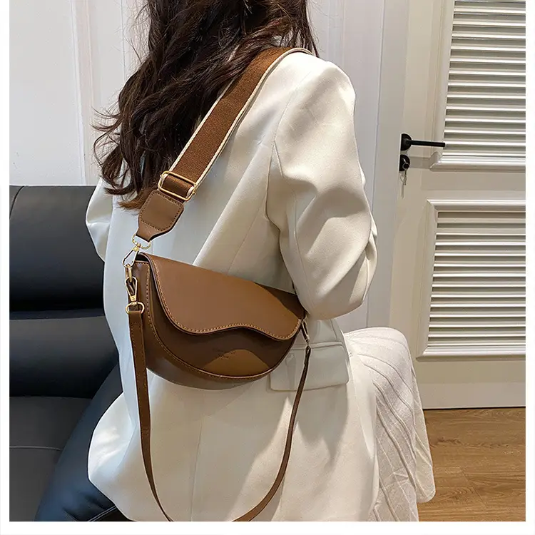 Retro Saddle Crossbody Bag for Women 2024 — feature 30