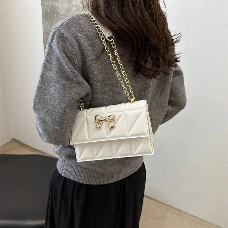 White Butterfly Magnetic Buckle Chain Shoulder Bag - Image 7