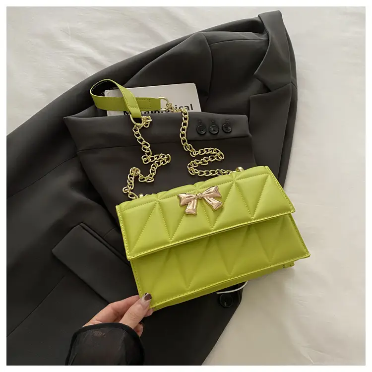 White Butterfly Magnetic Buckle Chain Shoulder Bag — feature 27