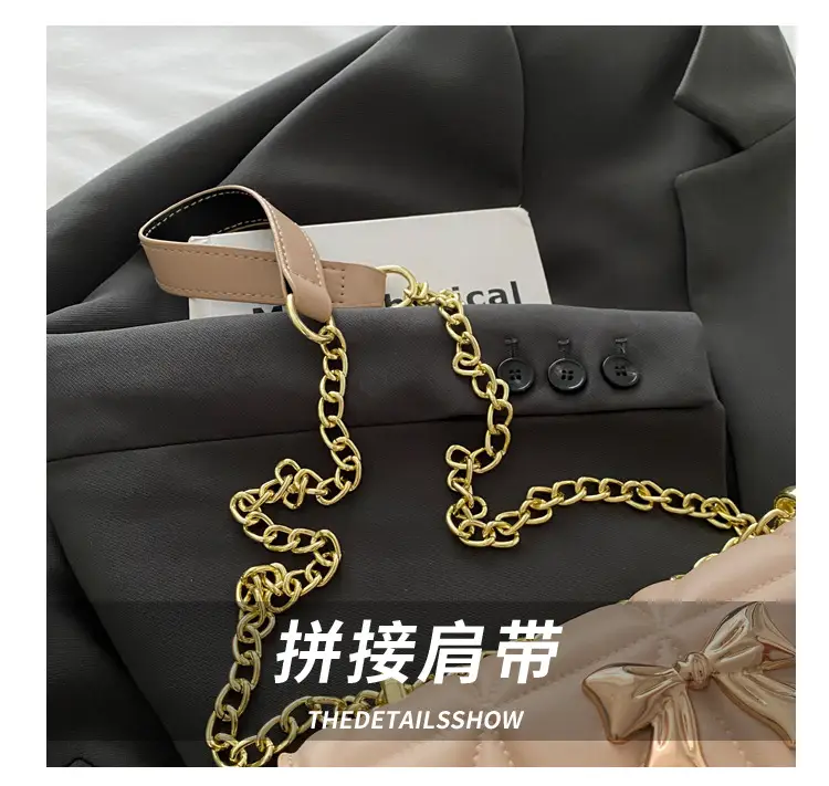 White Butterfly Magnetic Buckle Chain Shoulder Bag — feature 5