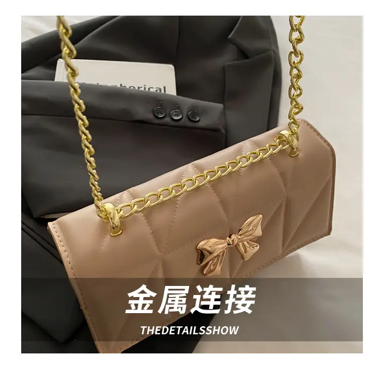 White Butterfly Magnetic Buckle Chain Shoulder Bag — feature 7