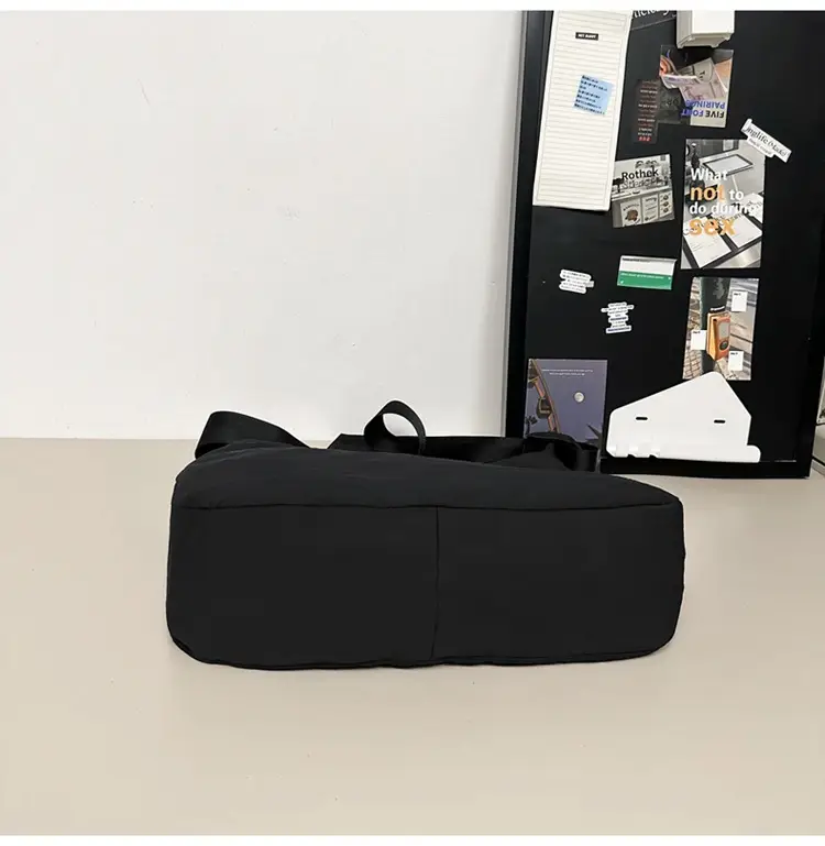Large Capacity Crossbody Bag for Men Black Japanese Style — feature 37
