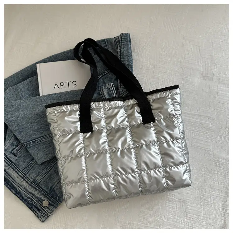 Western Style Underarm Tote Bag White 2026 — feature 10