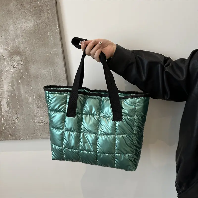 Western Style Underarm Tote Bag White 2026 - Image 4