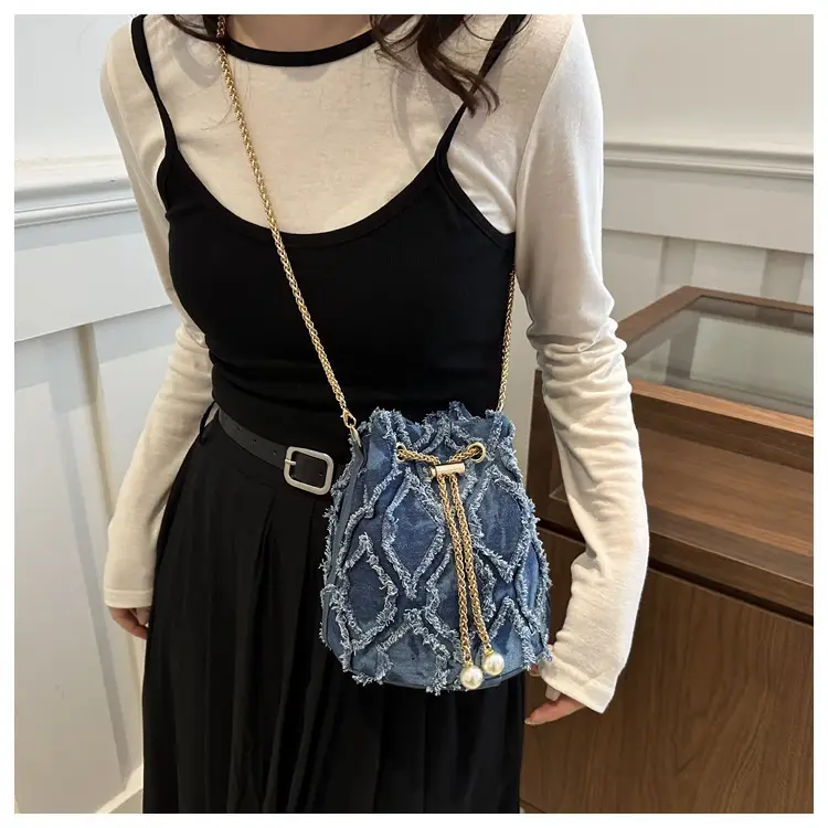 Blue Diamond Embroidered Crossbody Bag with Gold Chain — feature 18