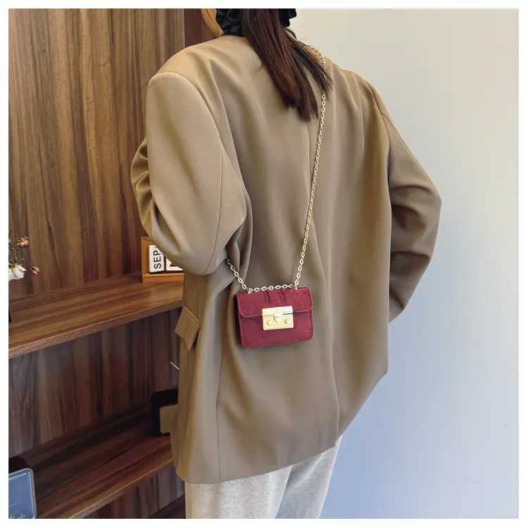 2024 Mini Crossbody Bags for Women Red Gold Chain — feature 15