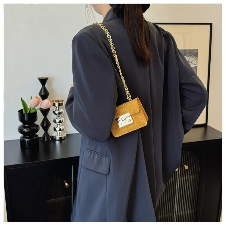 2024 Mini Crossbody Bags for Women Red Gold Chain — feature 23