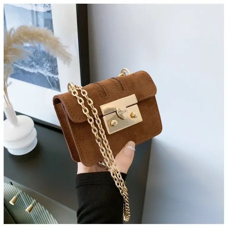 2024 Mini Crossbody Bags for Women Red Gold Chain - Image 4