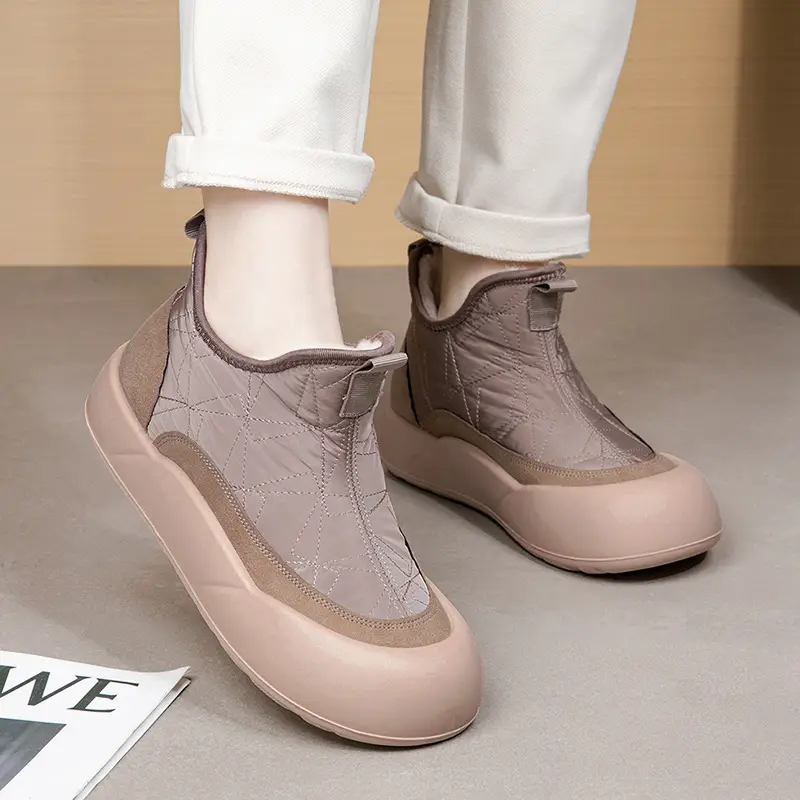 2025 New Winter Old Beijing Women's Cotton Shoes Sheep Wool Fleece-Lined Warm Mother's Shoes Thick-Soled Slip-On Snow Boots - Image 5