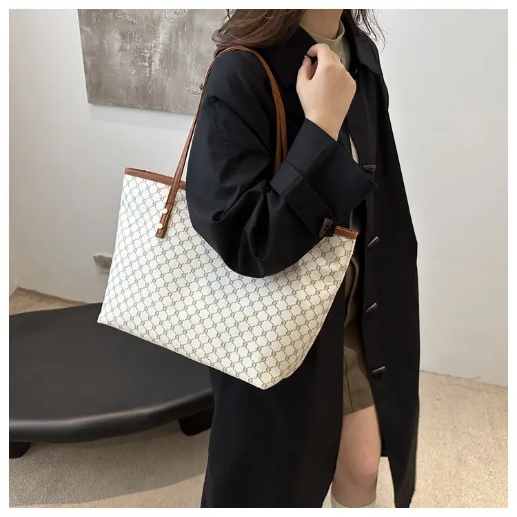 Vintage Class Large Capacity Women's Tote Bag — feature 14