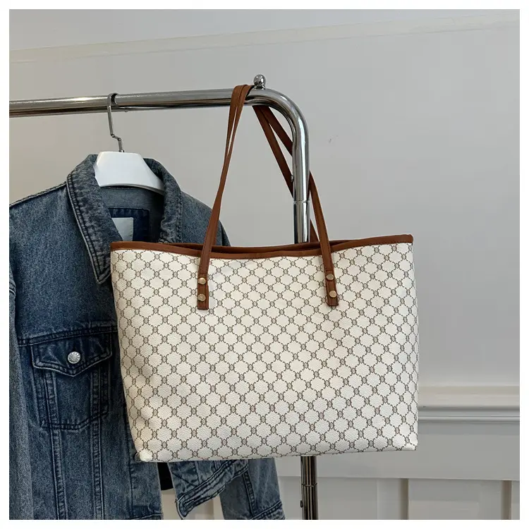 Vintage Class Large Capacity Women's Tote Bag - Image 3