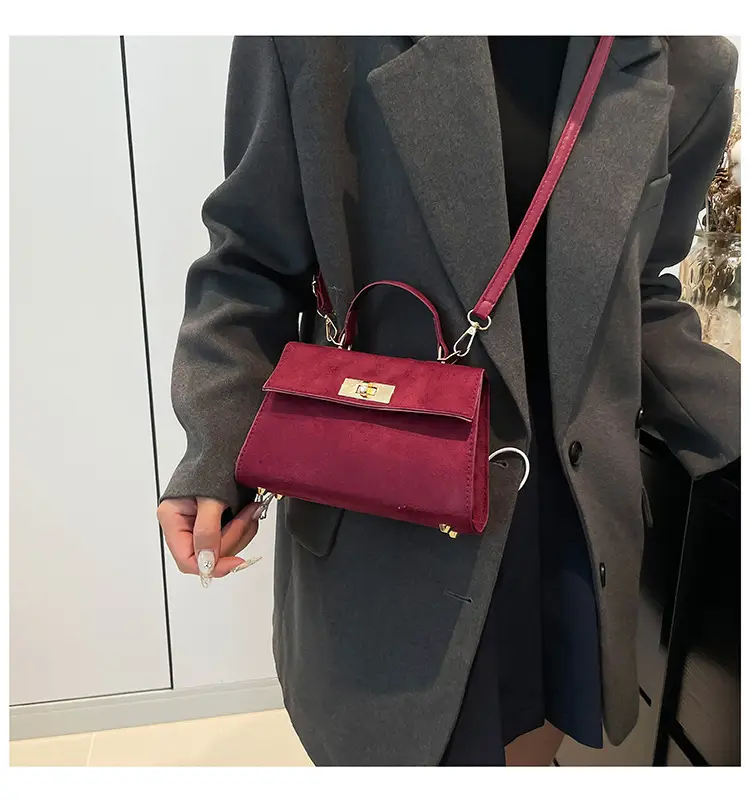Black Velvet Crossbody Bag for Women 2024 Winter — feature 12