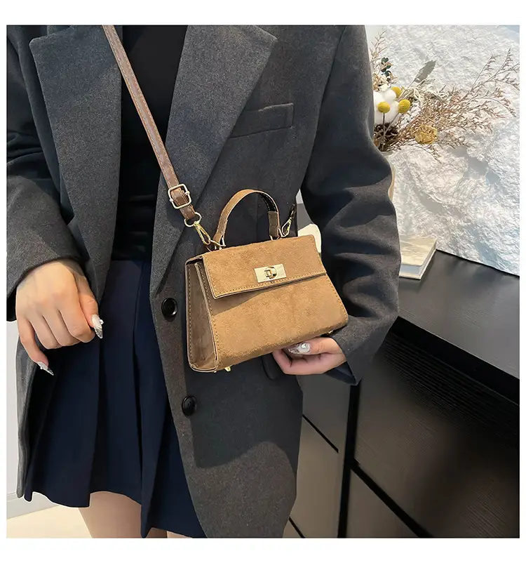 Black Velvet Crossbody Bag for Women 2024 Winter — feature 15