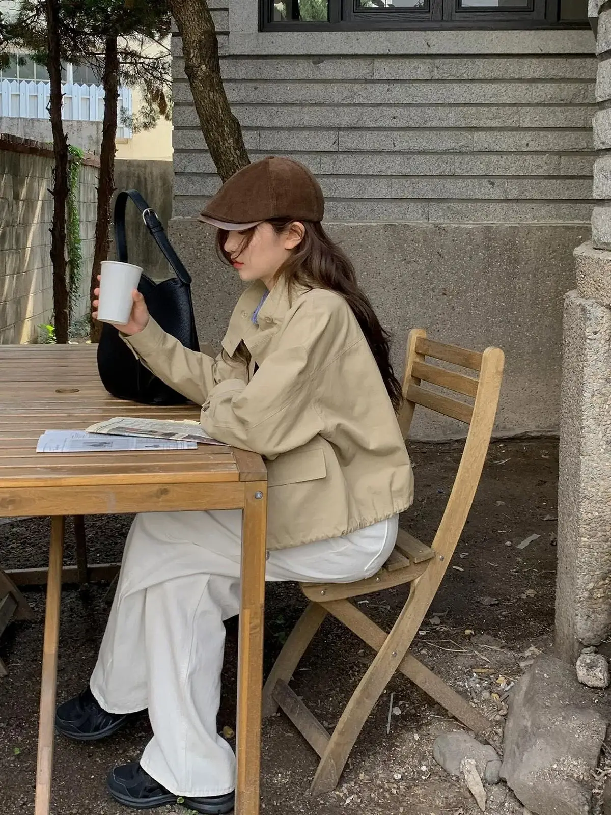 Japanese Retro Corduroy Cap Brown Duck Tongue Female — feature 3