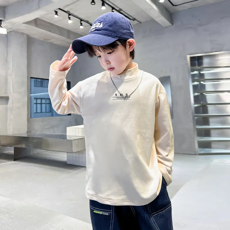 Boys Black Sweatshirt Winter 2024 Large