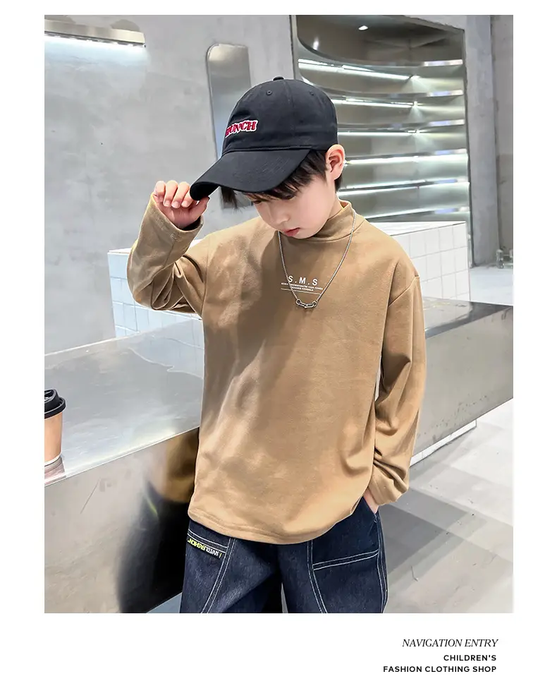 Boys Black Sweatshirt Winter 2024 Large — feature 10