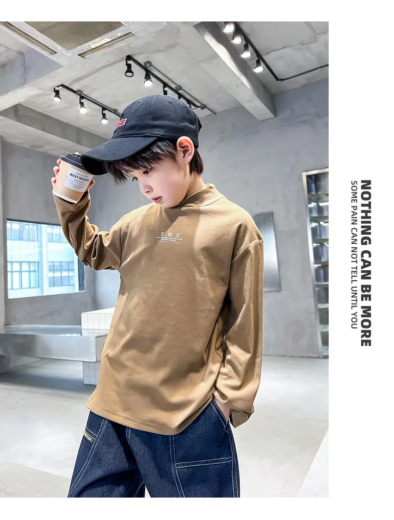 Boys Black Sweatshirt Winter 2024 Large — feature 13