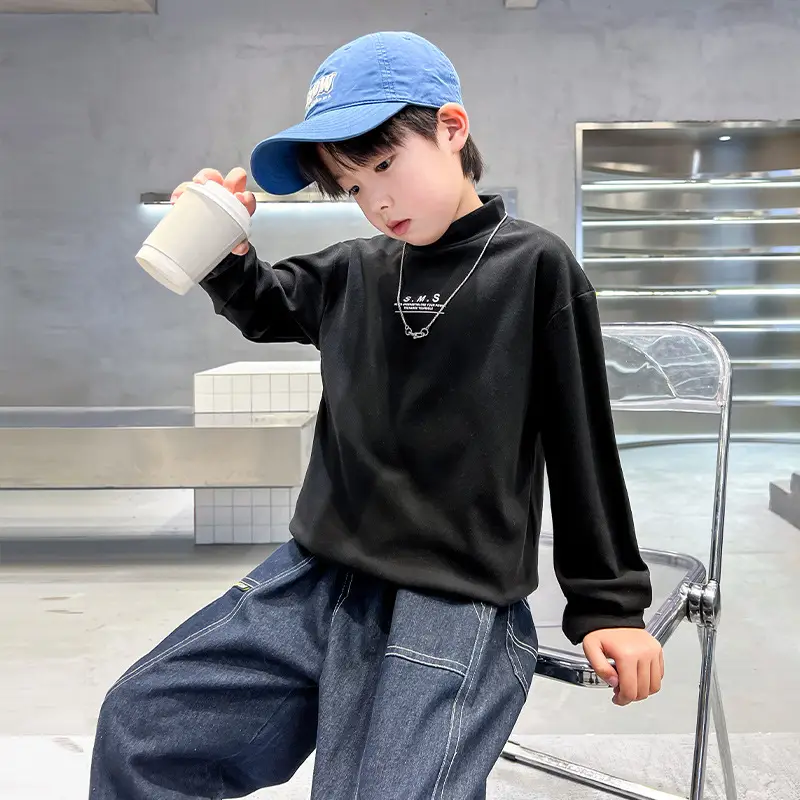 Boys Black Sweatshirt Winter 2024 Large