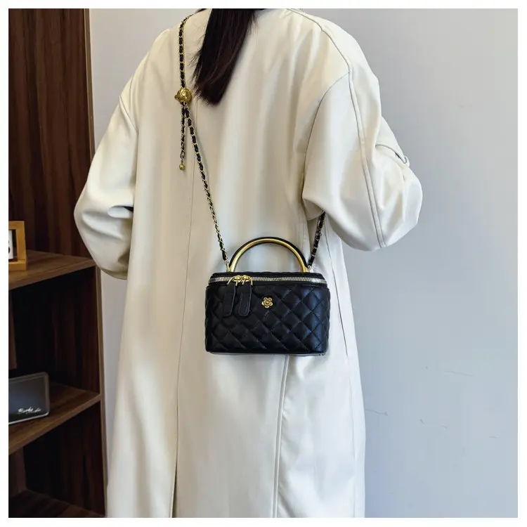 Vintage Quilted Chain Shoulder Bag for Women Light Blue 2026 — feature 15
