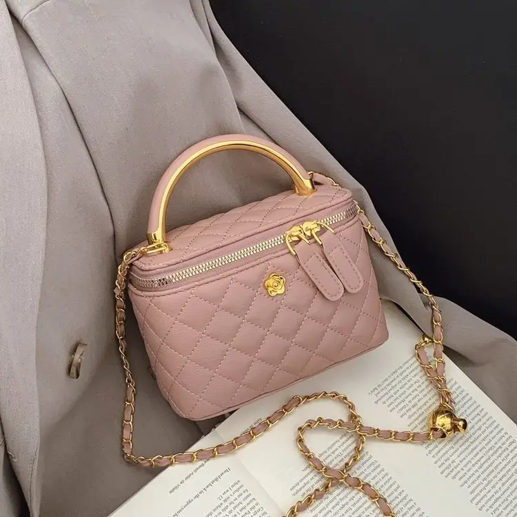 Vintage Quilted Chain Shoulder Bag for Women Light Blue 2026 - Image 6
