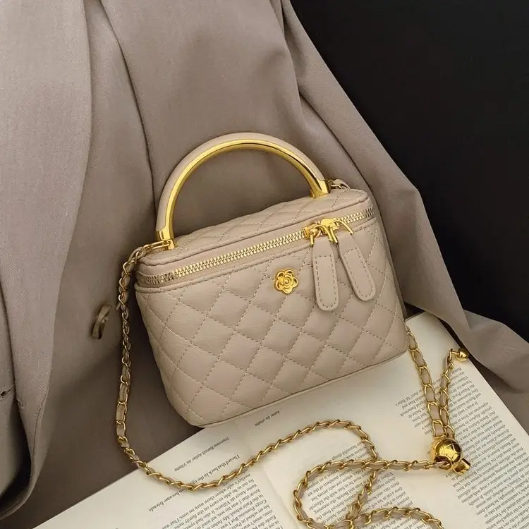 Vintage Quilted Chain Shoulder Bag for Women Light Blue 2026 - Image 7