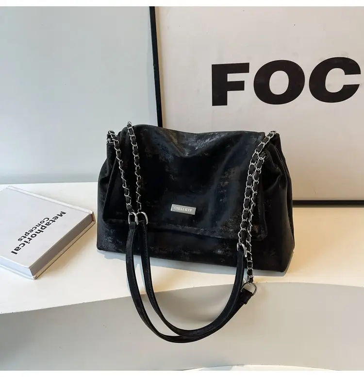 Women's Pink Faux Fur Shoulder Bag with Chain Strap - Image 2