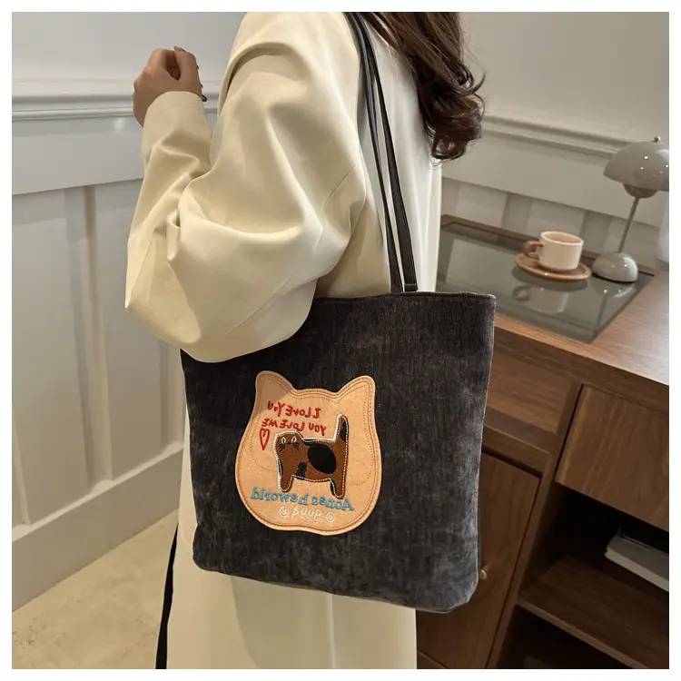 Korean Style Women's Autumn Commuter Tote Bags 2024 — feature 27