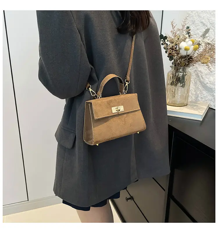 Korean Style Shoulder Bag Brown 2024 — feature 13