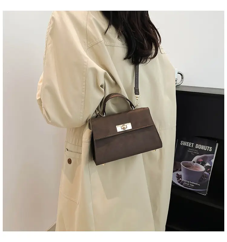 Korean Style Shoulder Bag Brown 2024 — feature 17
