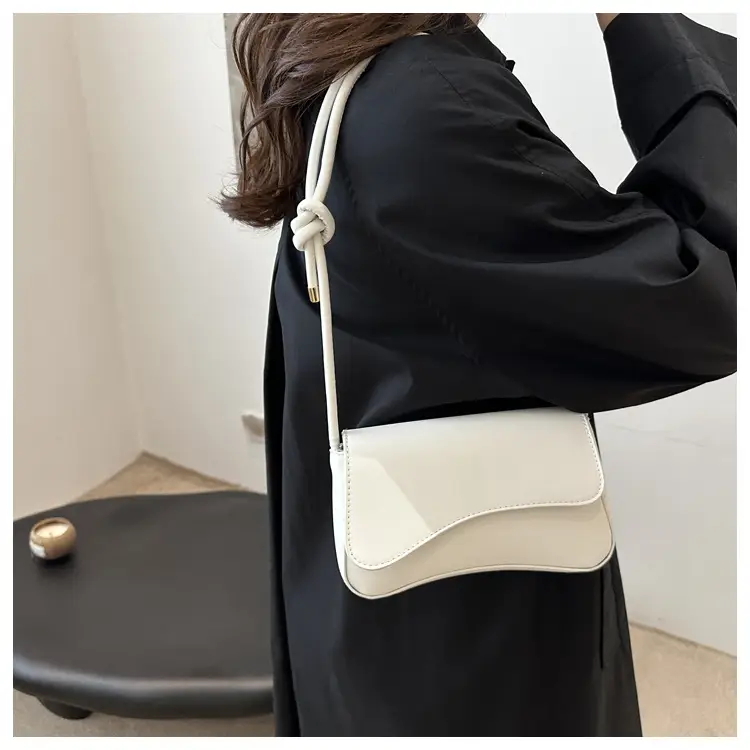 French Style Women's Shoulder Crossbody Bag 2024 New — feature 10