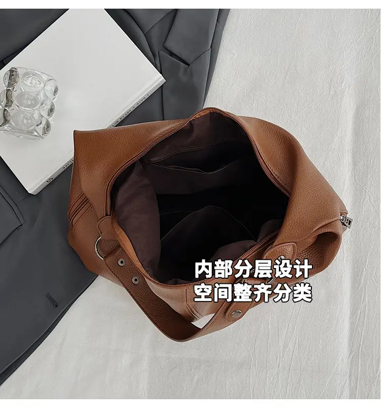 Black Large Capacity Shoulder Bag for Women 2024 — feature 8