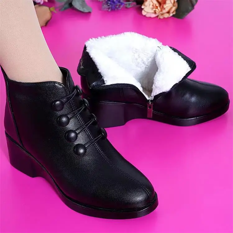 Women's Red Velvet Warm Ankle Boots Mid-heel 2024 — feature 4