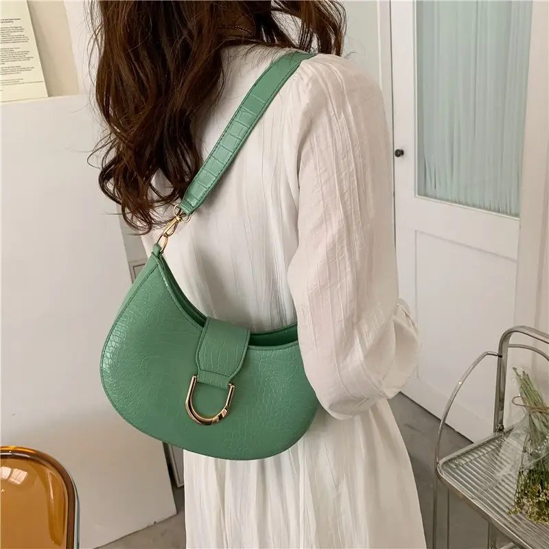 White Textured Crossbody Bag with Pearl Strap - Image 10