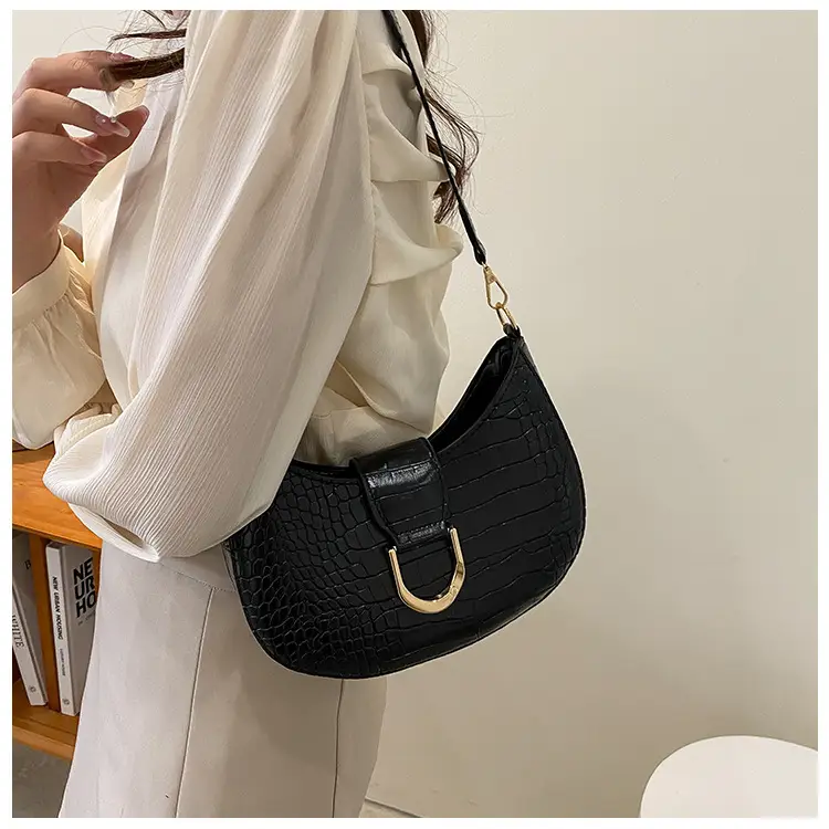 White Textured Crossbody Bag with Pearl Strap — feature 11