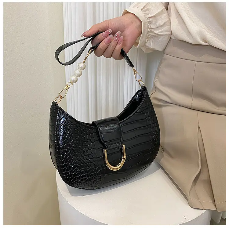 White Textured Crossbody Bag with Pearl Strap — feature 17