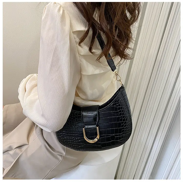 White Textured Crossbody Bag with Pearl Strap — feature 20