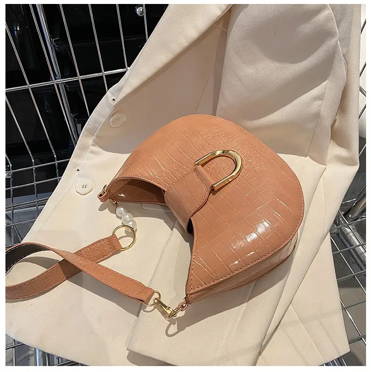 White Textured Crossbody Bag with Pearl Strap — feature 28