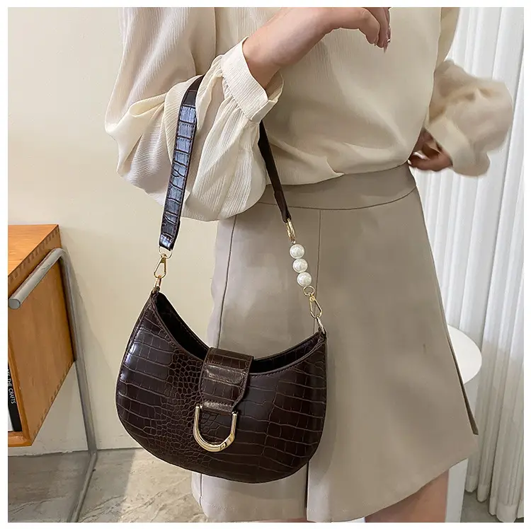 White Textured Crossbody Bag with Pearl Strap — feature 78