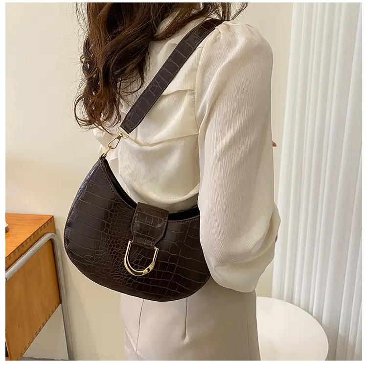 White Textured Crossbody Bag with Pearl Strap — feature 81