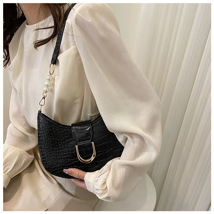 White Textured Crossbody Bag with Pearl Strap — feature 9