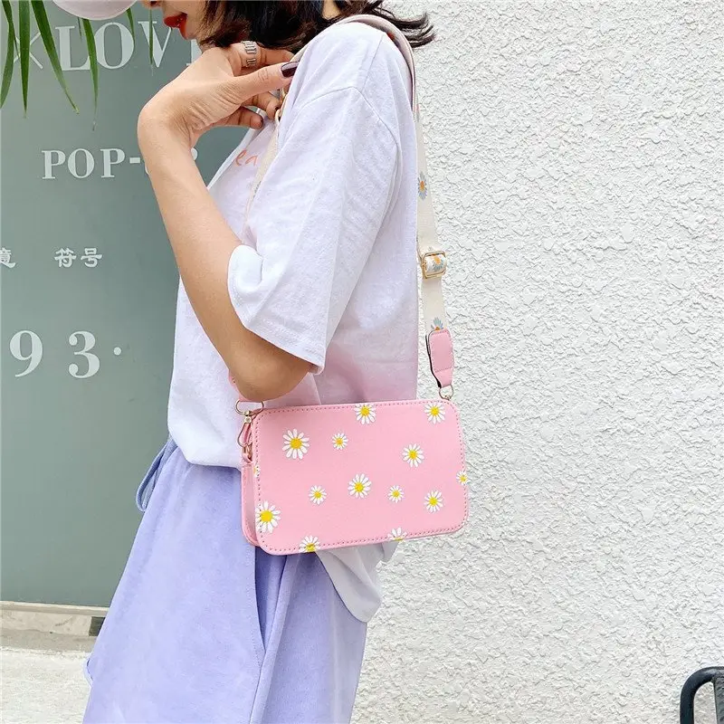 Black Daisy Print Shoulder Crossbody Bag 2024