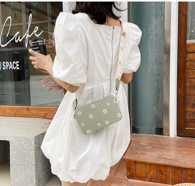 Black Daisy Print Shoulder Crossbody Bag 2024 — feature 14
