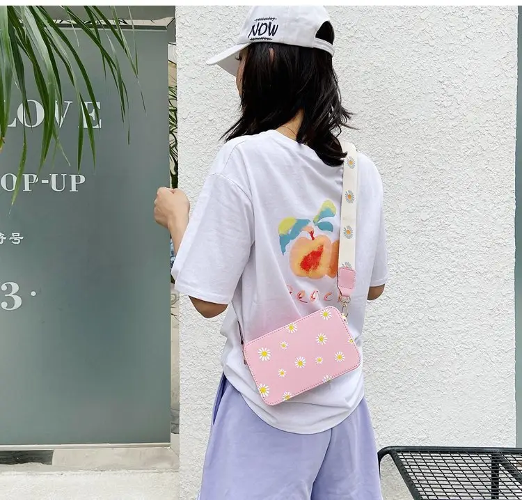 Black Daisy Print Shoulder Crossbody Bag 2024 — feature 18
