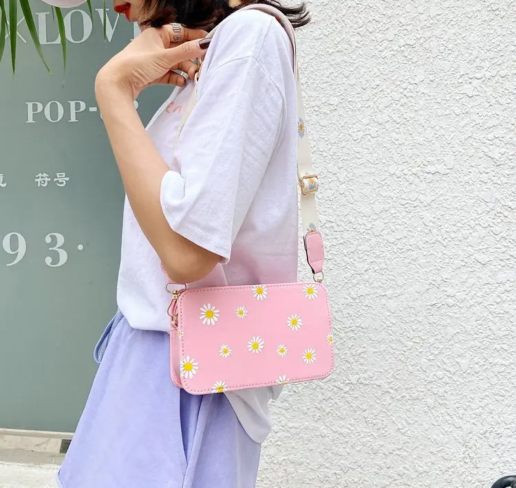 Black Daisy Print Shoulder Crossbody Bag 2024 — feature 19
